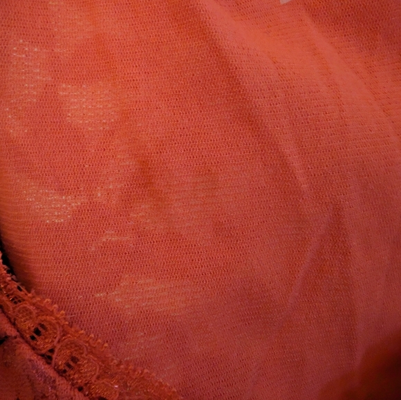 DONATING FRIDAY Open Back Lace Top - Picture 3 of 8